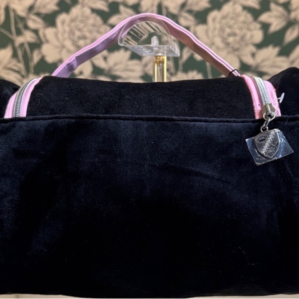 Juicy Couture Black Plush Cosmetic Case with Pink Trim - Picture 2 of 4